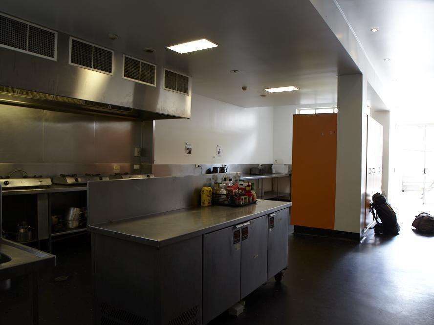 Base Brisbane Embassy Hostel Kültér fotó